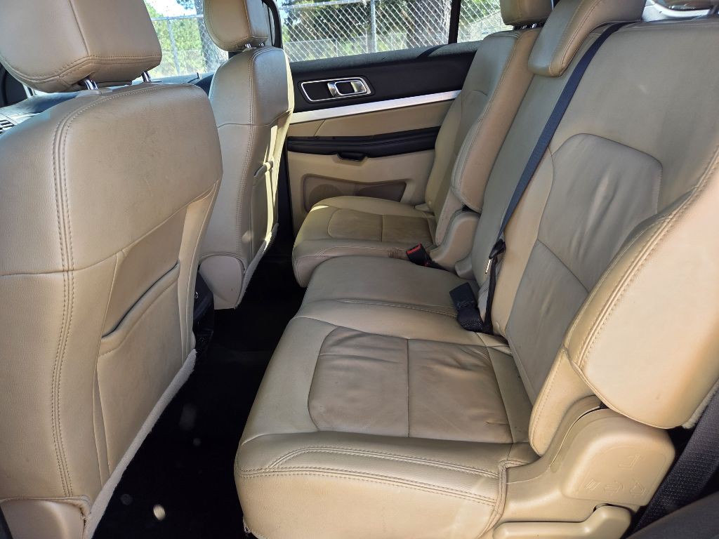 2017 Ford Explorer Image 5