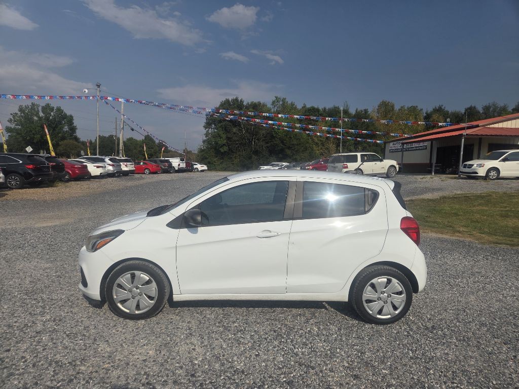 2017 Chevrolet Spark Image 2