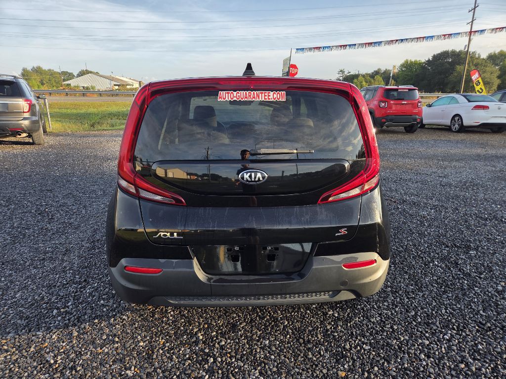 2020 Kia Soul Image 2