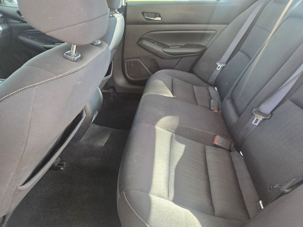 2019 Nissan Altima Image 7
