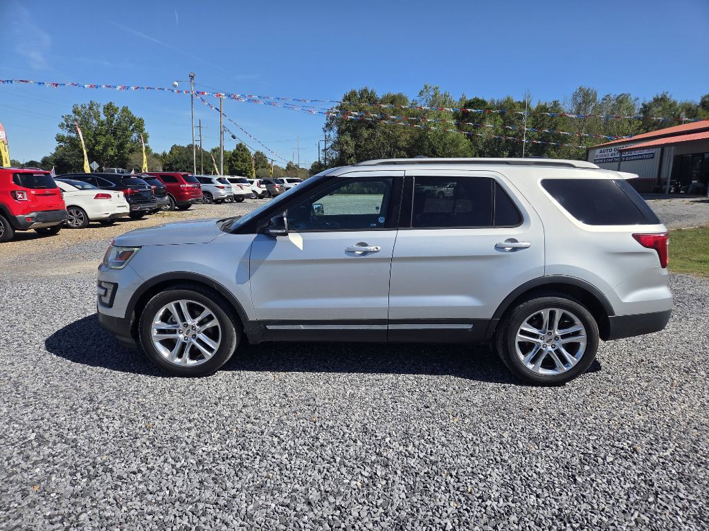 2017 Ford Explorer Image 4