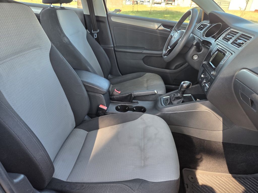 2018 Volkswagen Jetta Image 9