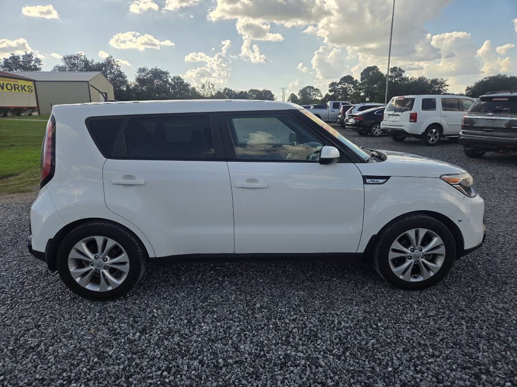 2016 Kia Soul Image 2