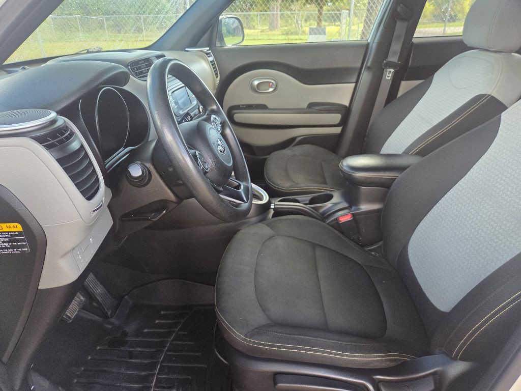 2016 Kia Soul Image 6