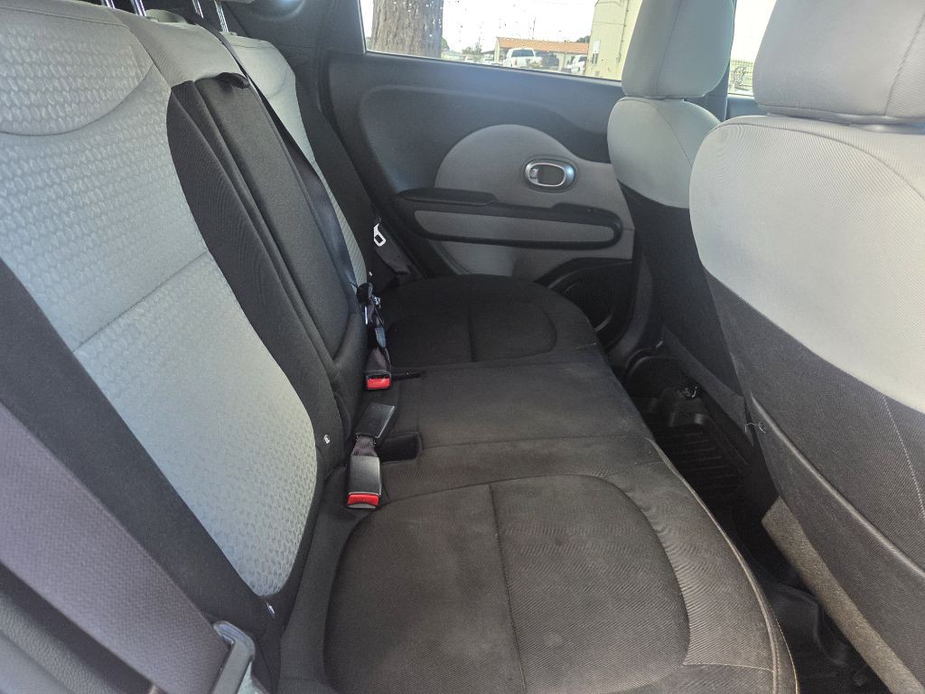 2016 Kia Soul Image 8