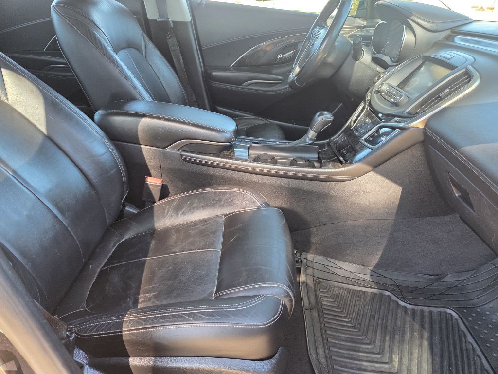 2014 Buick Lacrosse Image 9