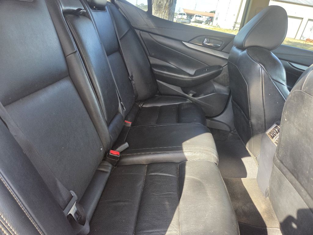 2017 Nissan Maxima Image 8