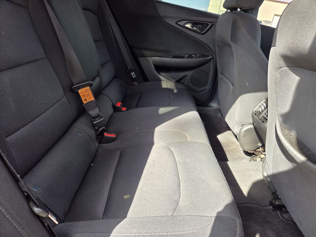 2018 Chevrolet Malibu Image 8