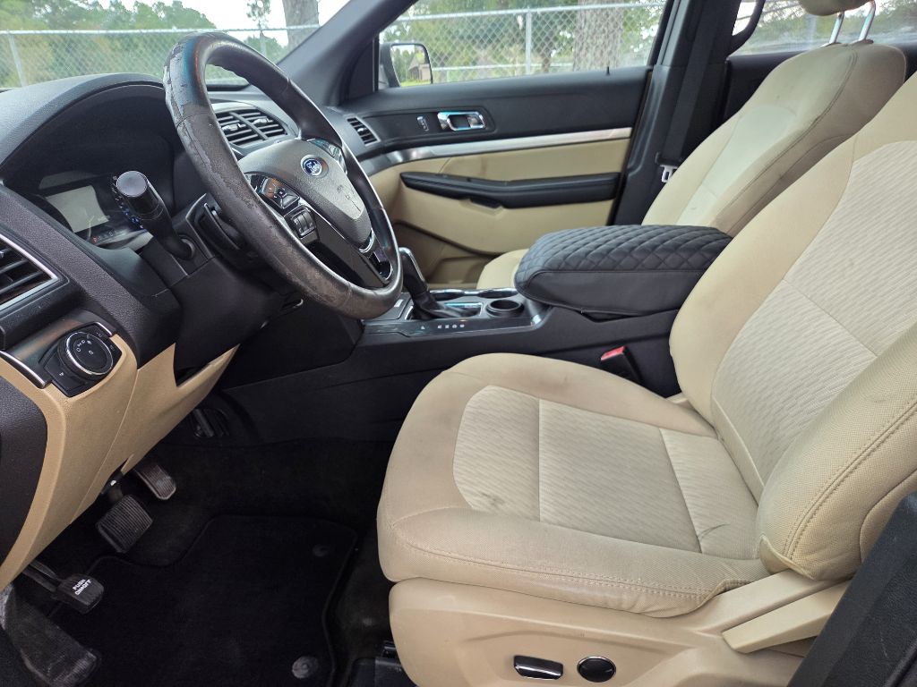 2017 Ford Explorer Image 6