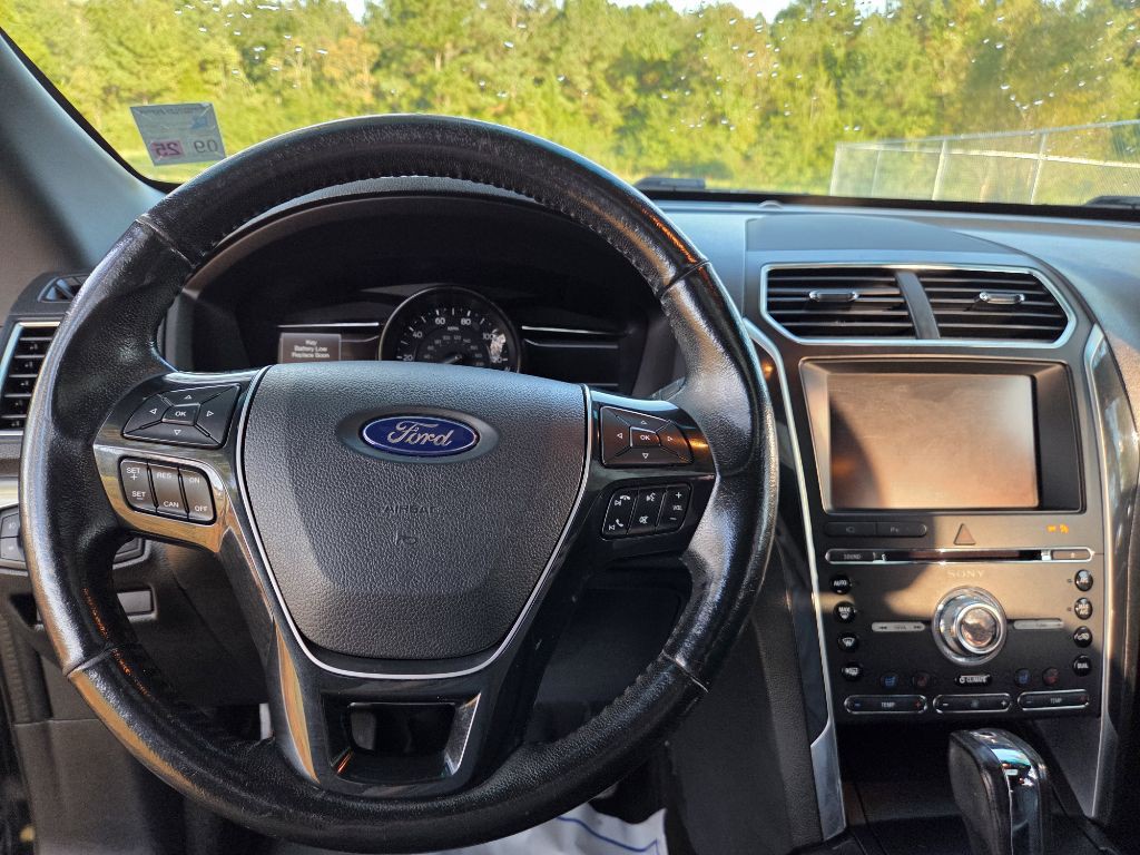 2016 Ford Explorer Image 5