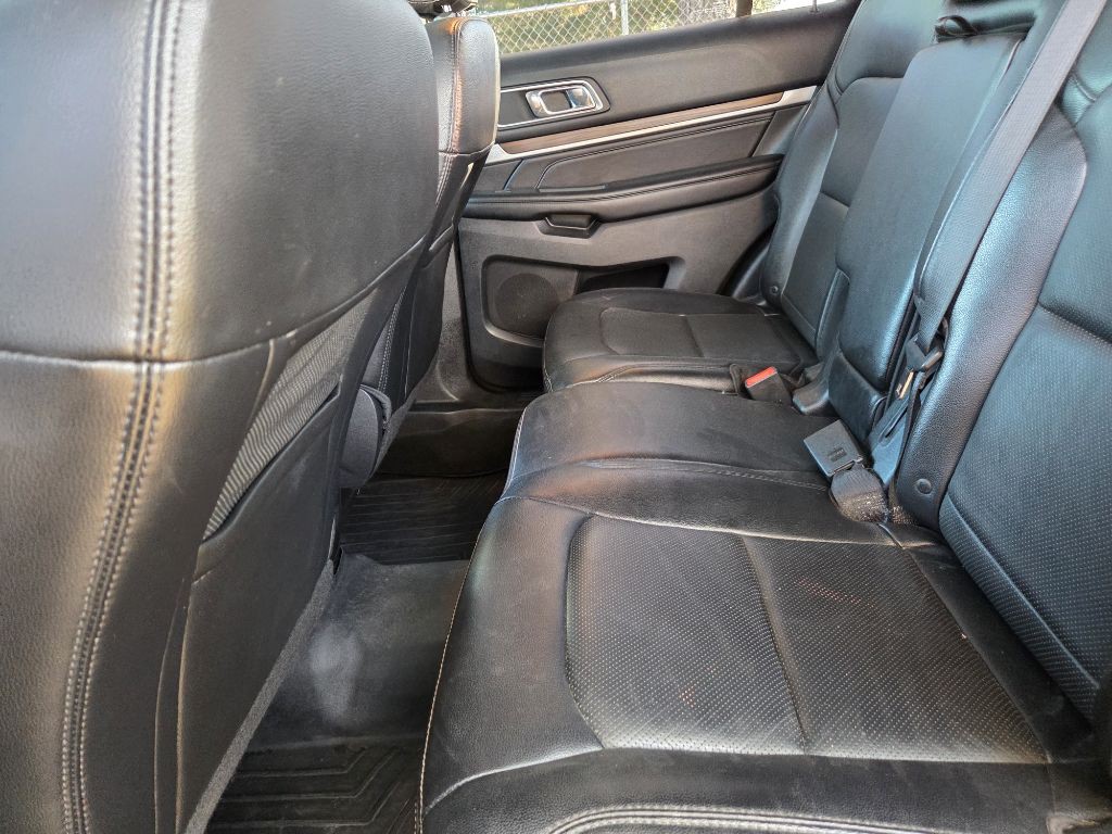 2016 Ford Explorer Image 7