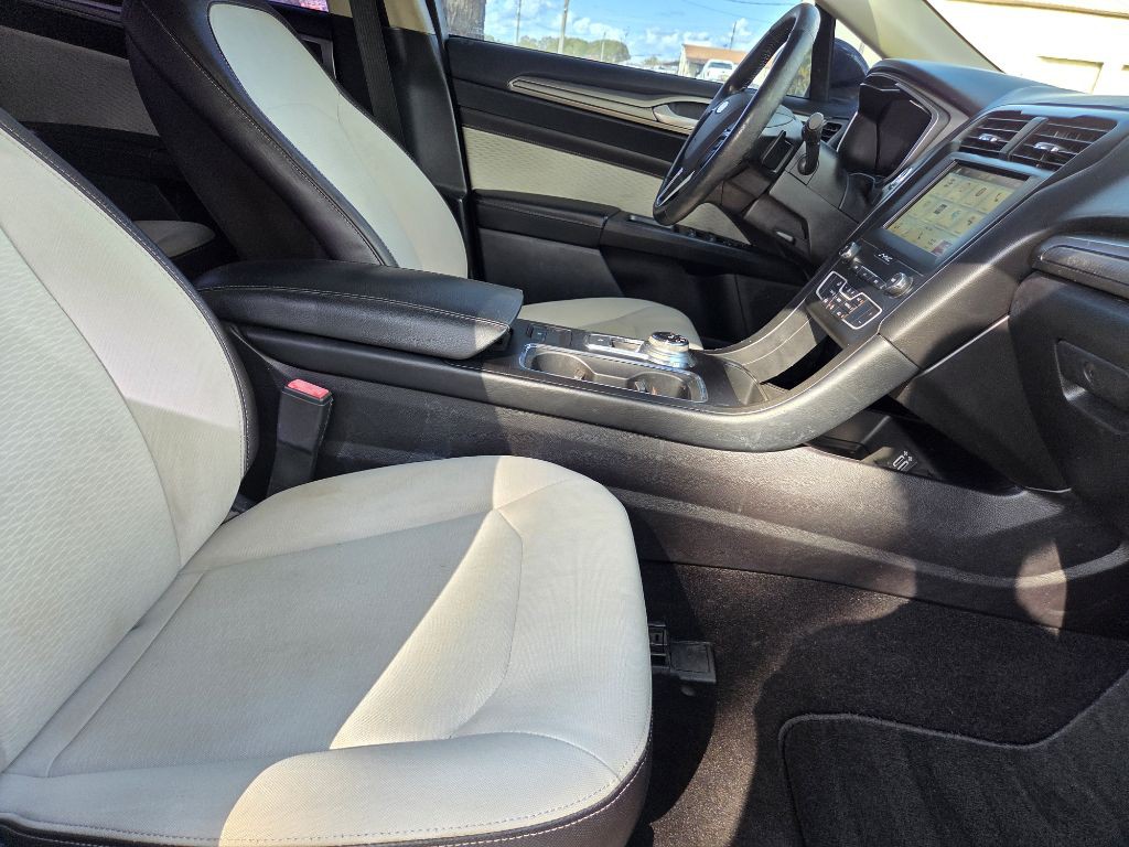 2019 Ford Fusion Image 9