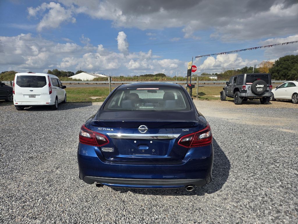2018 Nissan Altima Image 3