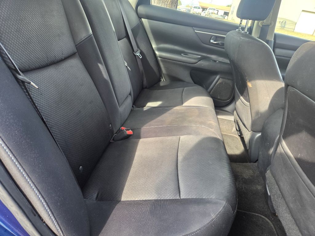 2018 Nissan Altima Image 8