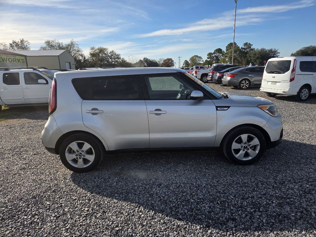 2019 Kia Soul Image 2