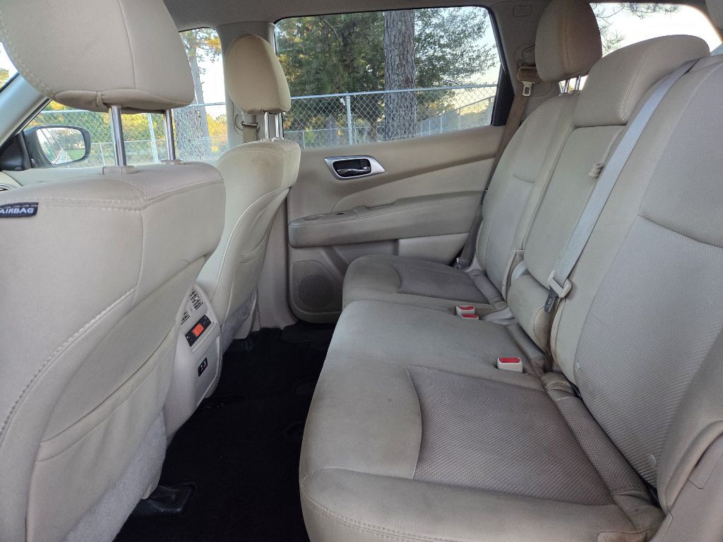 2020 Nissan Pathfinder Image 5