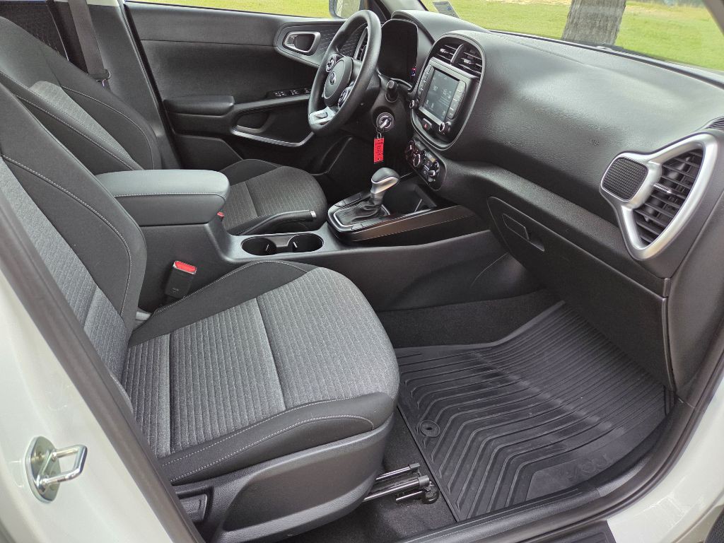 2021 Kia Soul Image 11