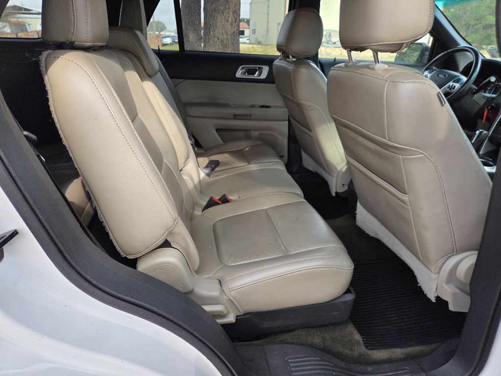 2013 Ford Explorer Image 13