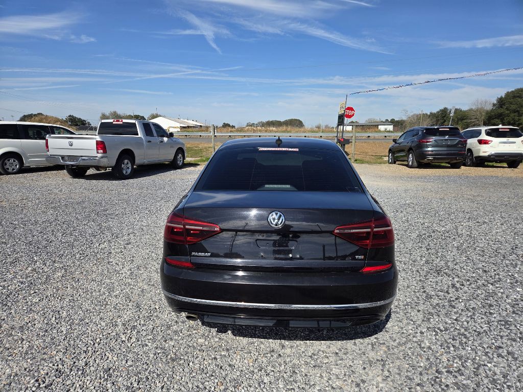 2018 Volkswagen Passat Image 3