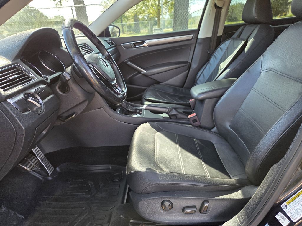 2018 Volkswagen Passat Image 5