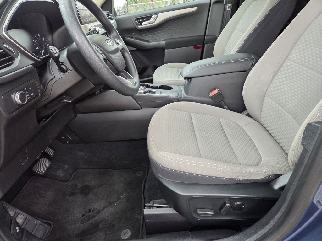 2020 Ford Escape Image 6