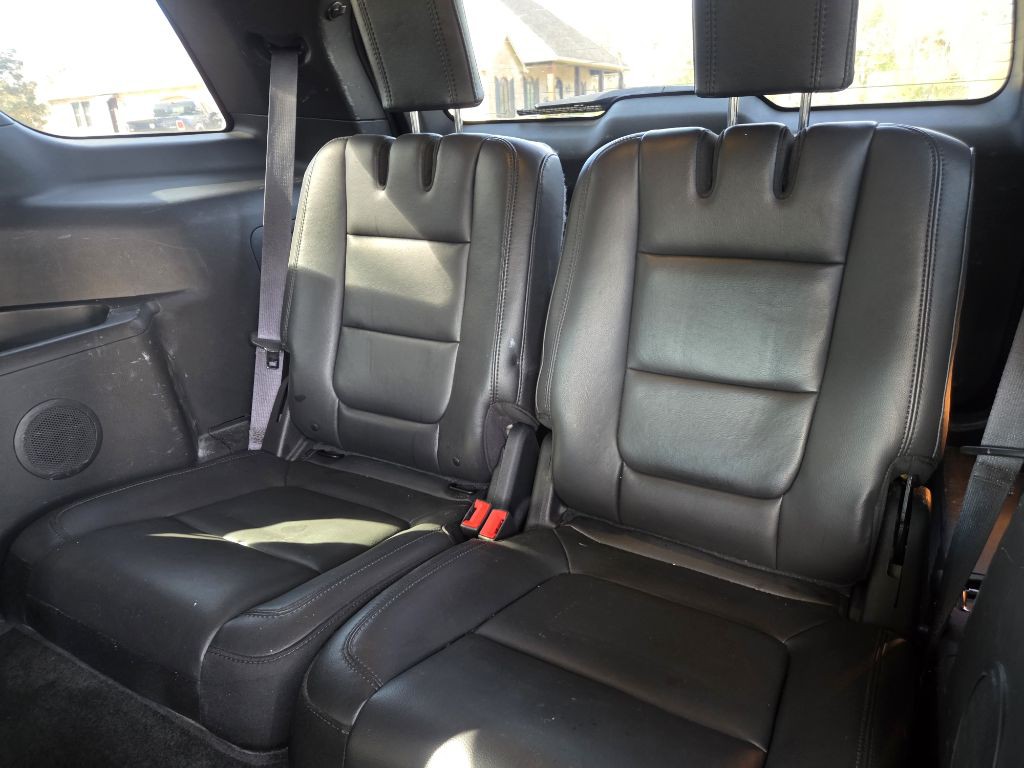 2015 Ford Explorer Image 8