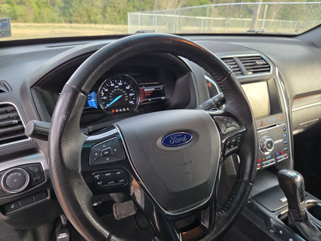 2016 Ford Explorer Image 5