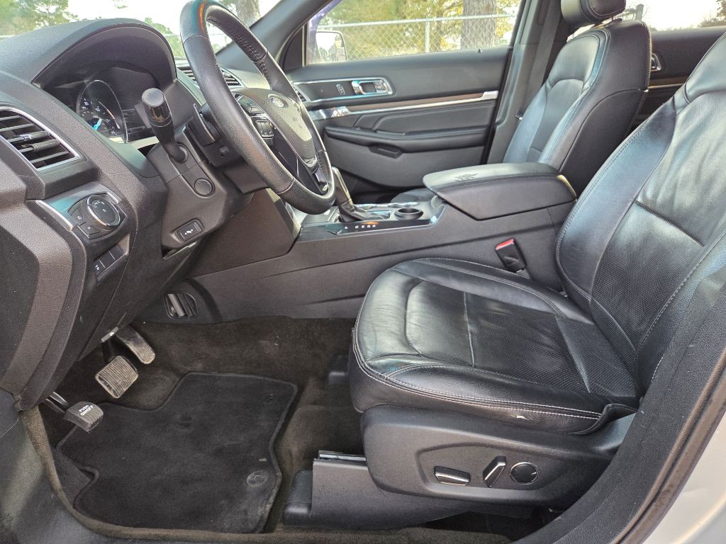 2016 Ford Explorer Image 6
