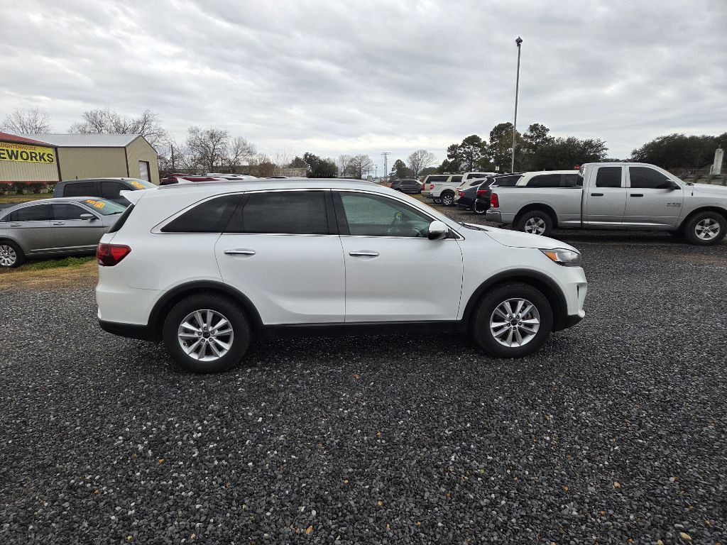 2019 Kia Sorento Image 2