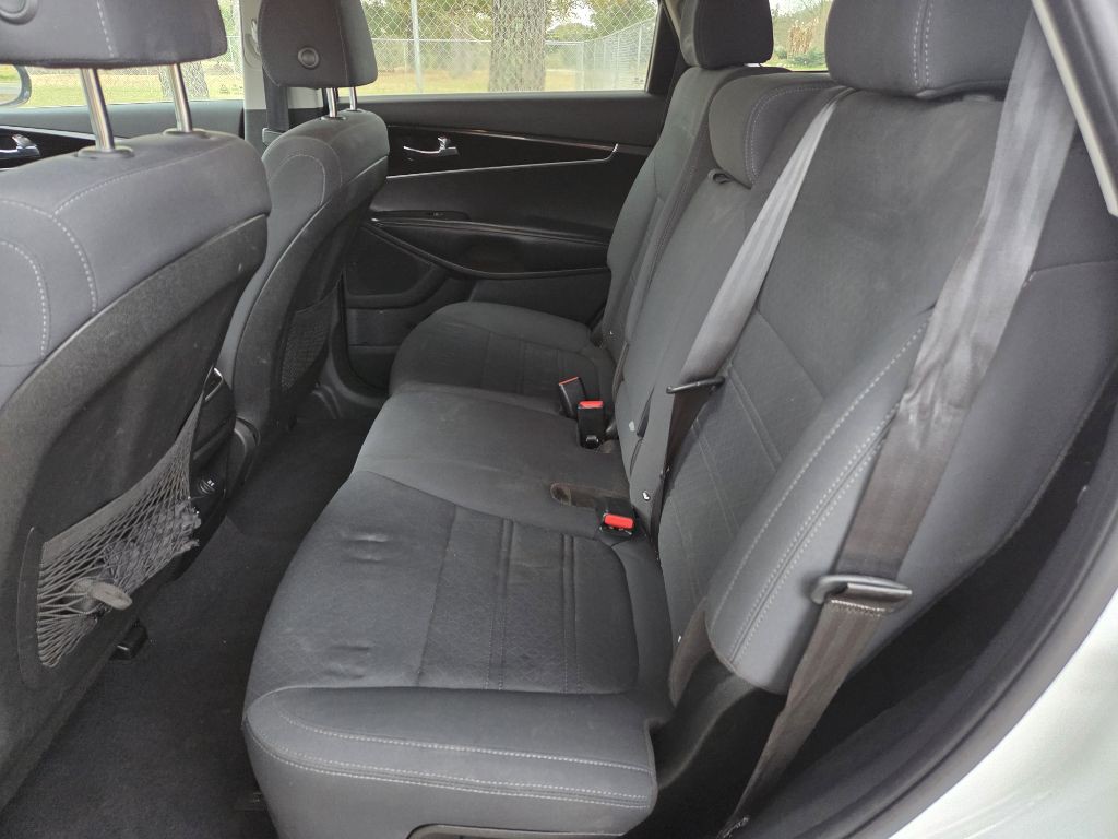 2019 Kia Sorento Image 8