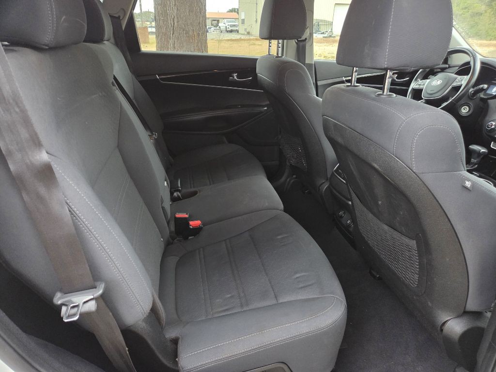 2019 Kia Sorento Image 11