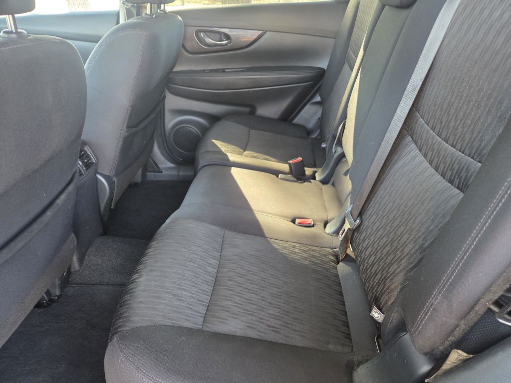 2019 Nissan Rogue Image 8