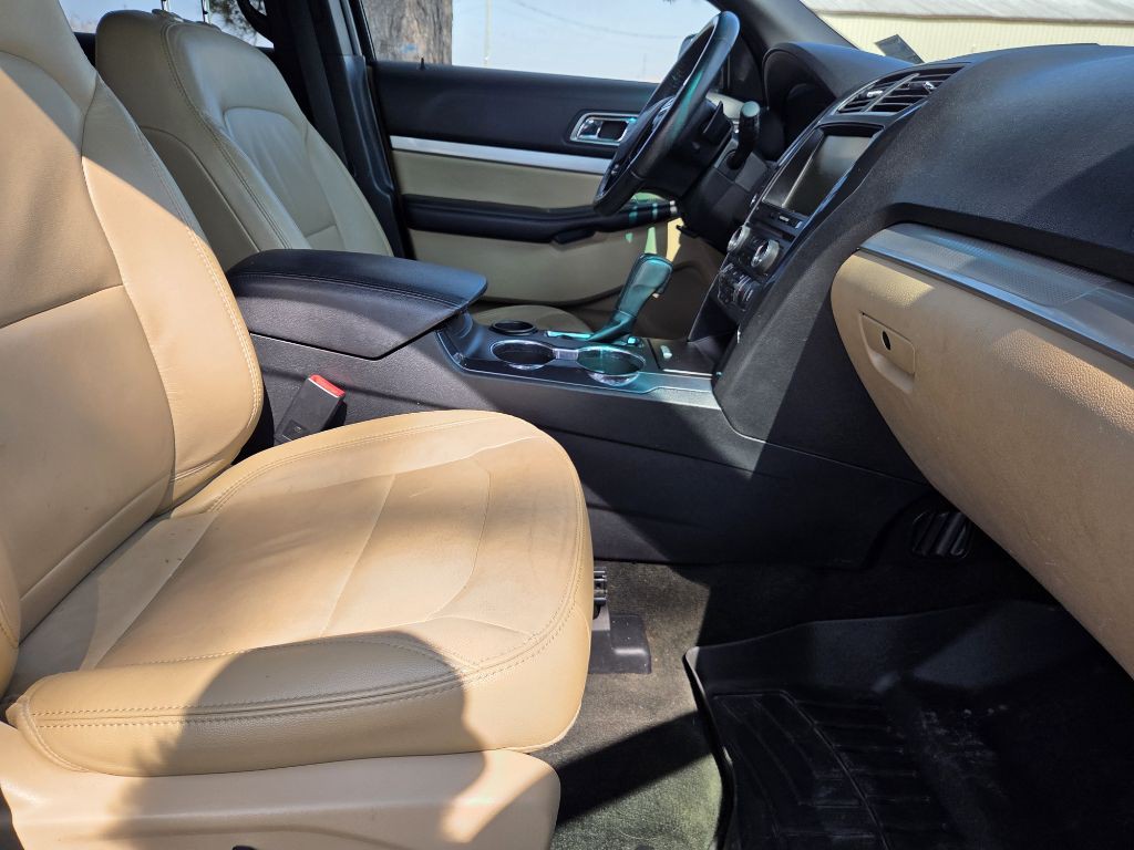2016 Ford Explorer Image 10