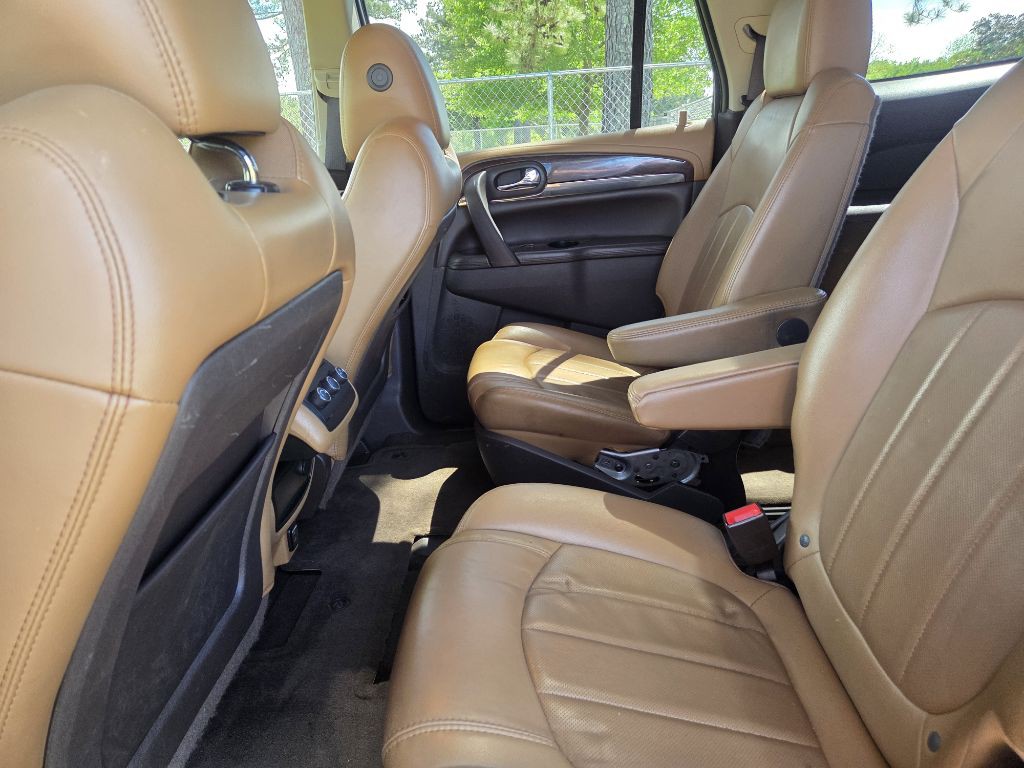 2016 Buick Enclave Image 8
