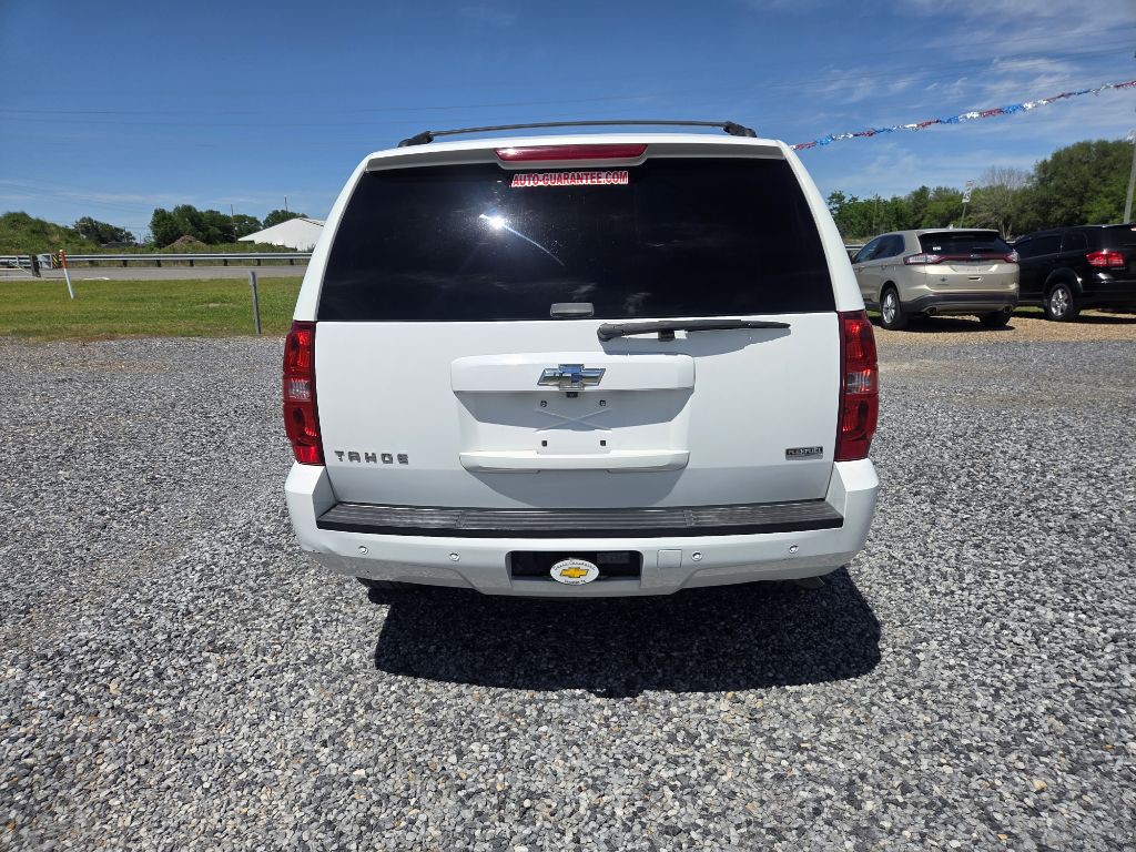 2009 Chevrolet Tahoe Image 2