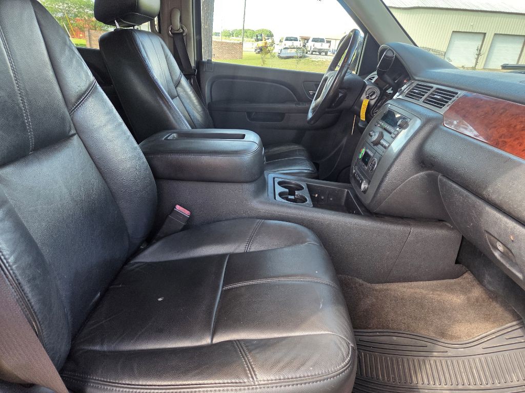 2011 GMC Yukon Image 10