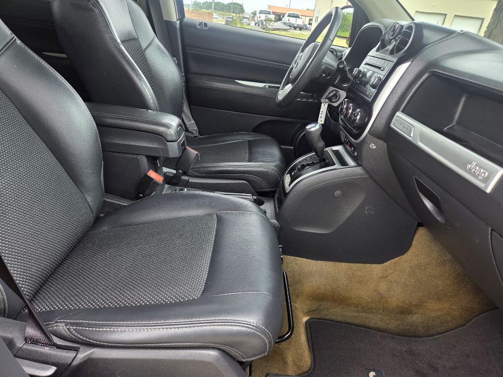 2016 Jeep Compass Image 8
