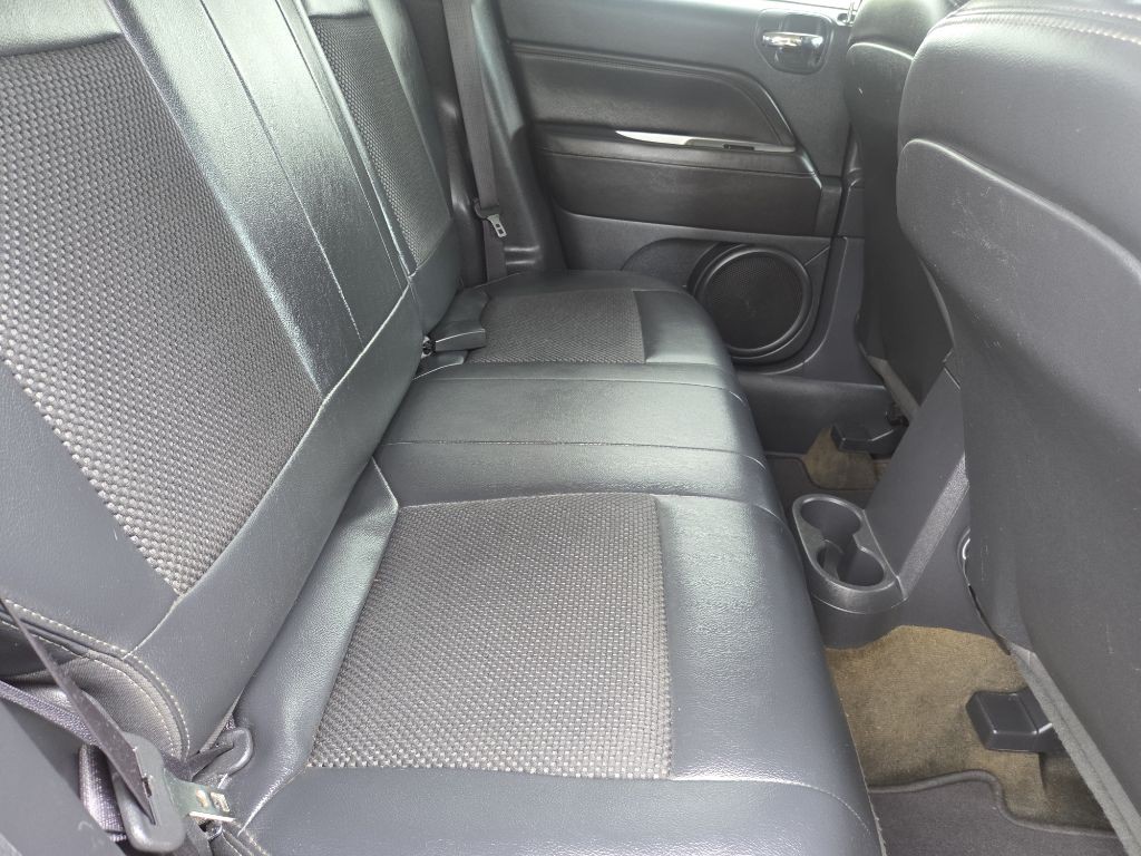 2016 Jeep Compass Image 9