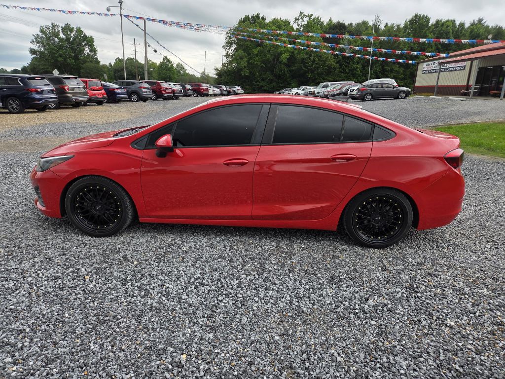 2019 Chevrolet Cruze Image 4