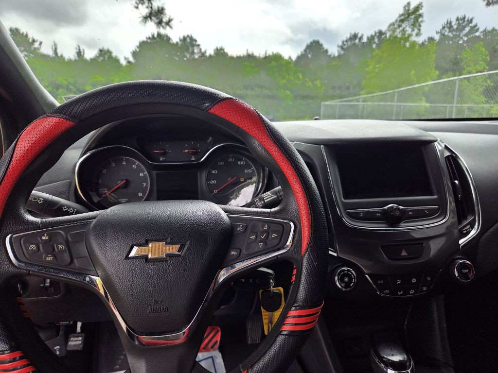 2019 Chevrolet Cruze Image 5