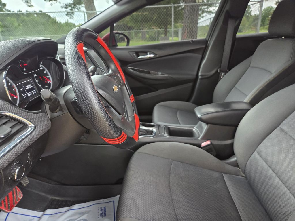 2019 Chevrolet Cruze Image 6