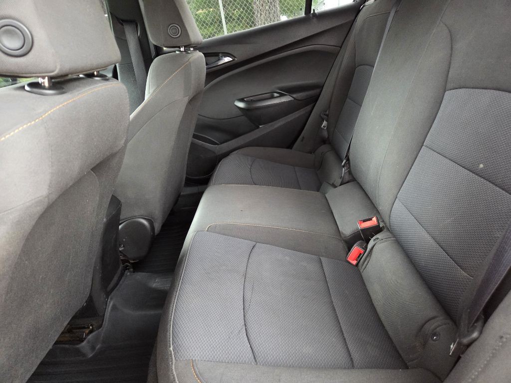 2019 Chevrolet Cruze Image 7