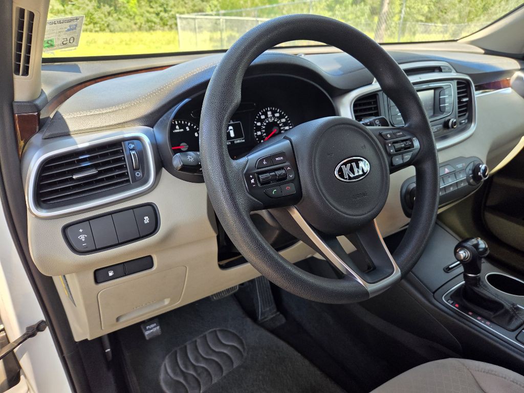 2016 Kia Sorento Image 5