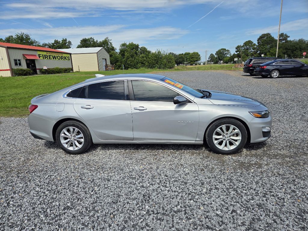 2021 Chevrolet Malibu Image 2
