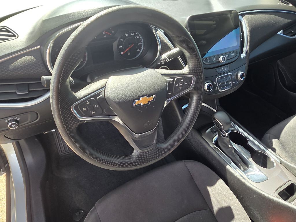 2021 Chevrolet Malibu Image 5