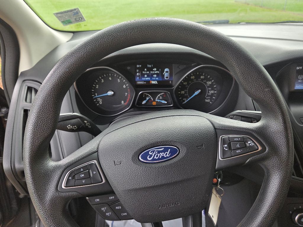 2016 Ford Focus Image 5