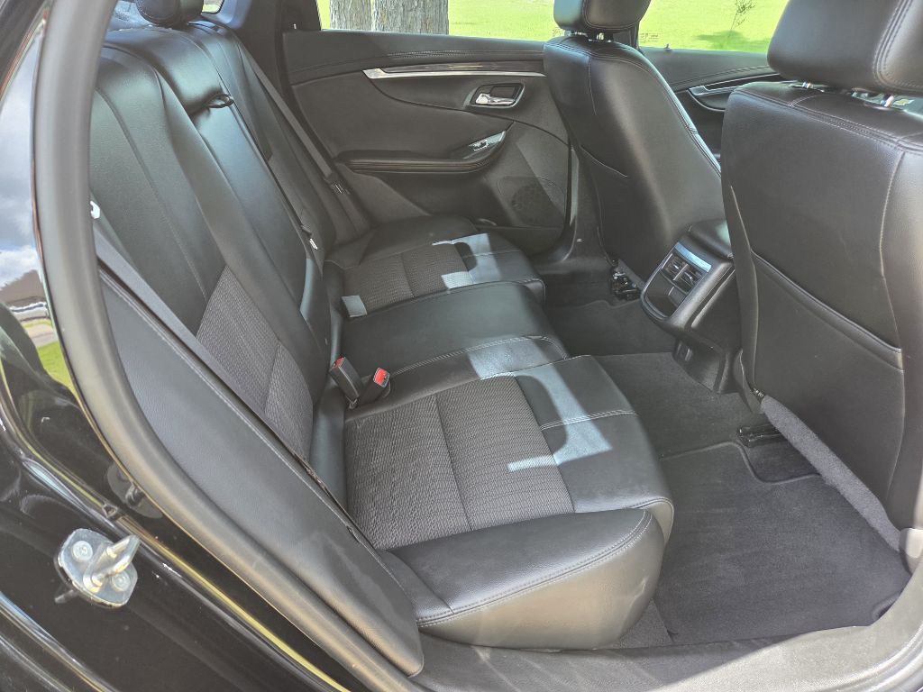 2017 Chevrolet Impala Image 9