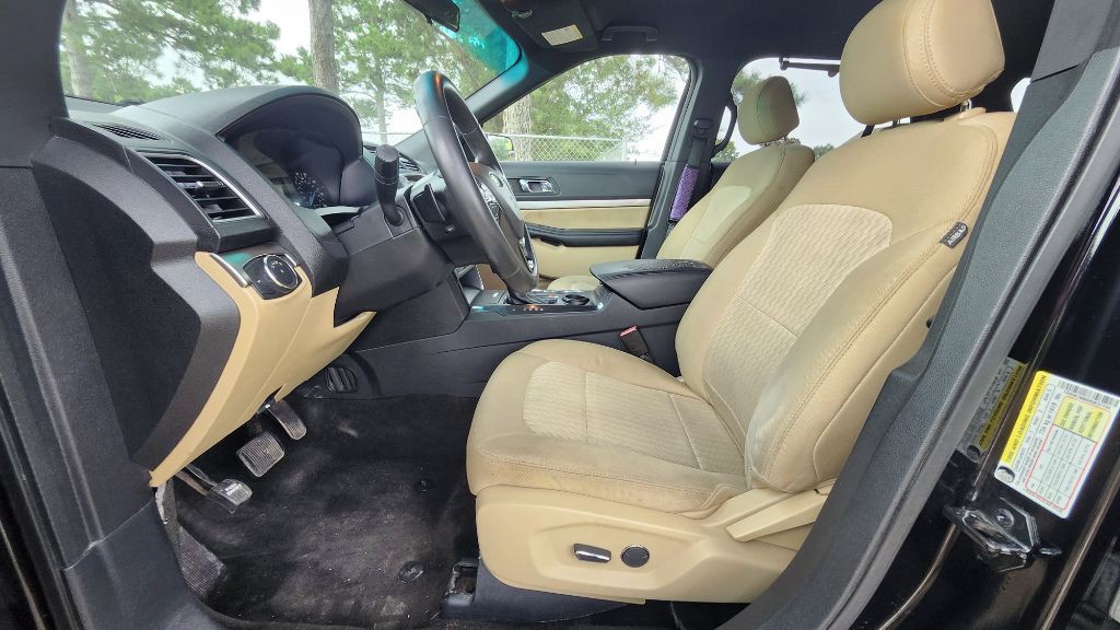 2017 Ford Explorer Image 6