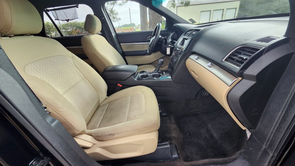 2017 Ford Explorer Image 7