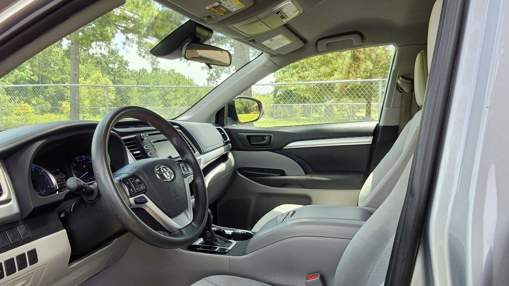 2019 Toyota Highlander Image 7